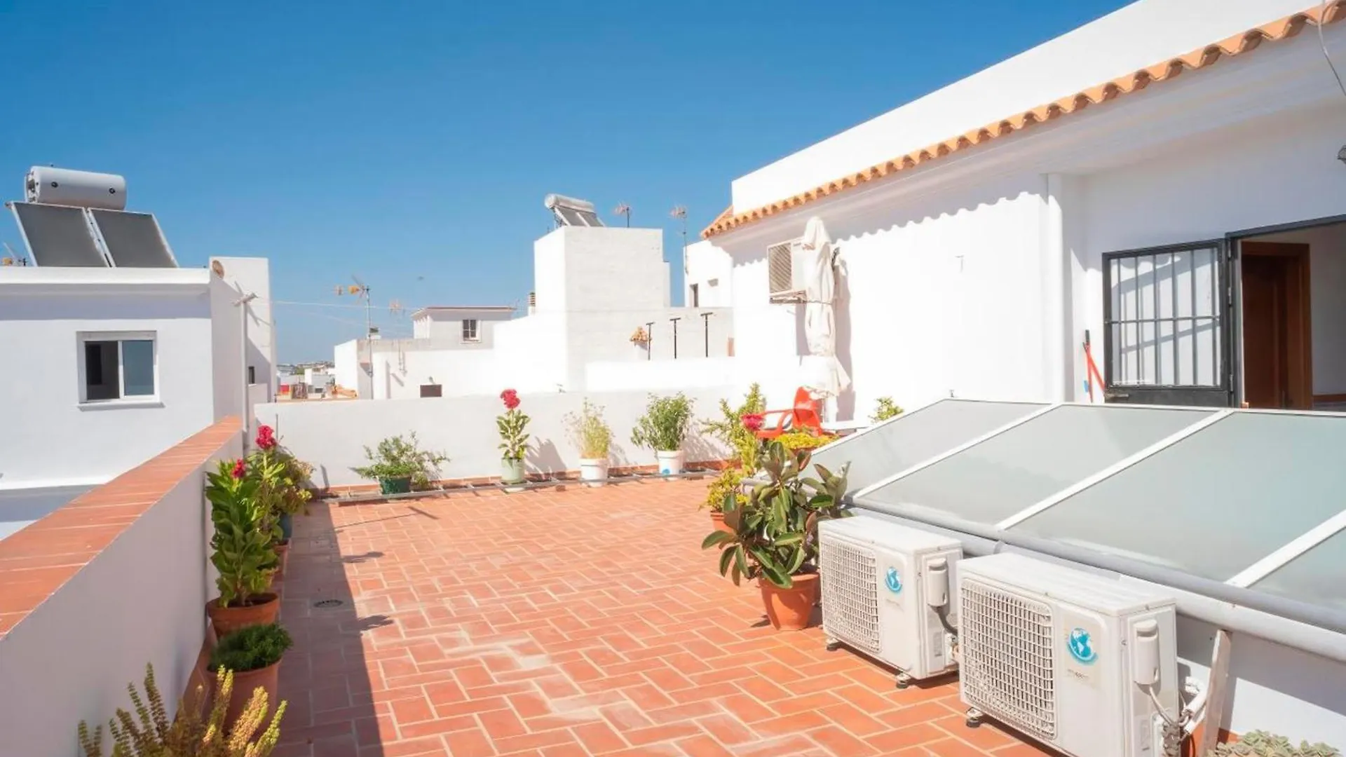 Habitaciones Centro Con Aire Y Terraza Conil De La Frontera 0*,  Spain